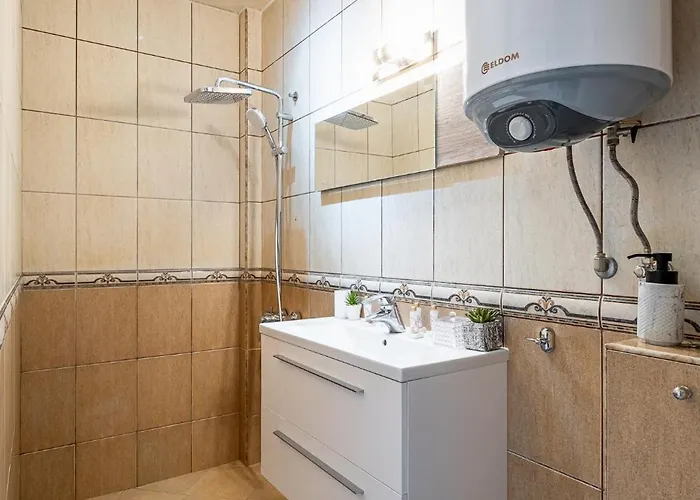 Black Sea Spacious 3br By Flat Manаger * فارنا