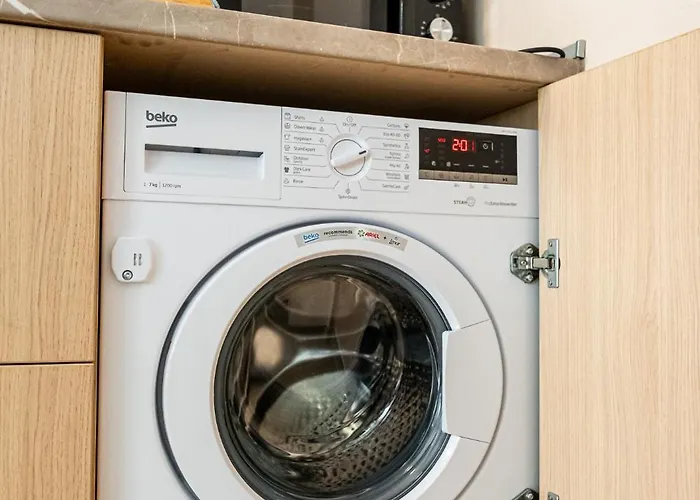 Black Sea Spacious 3br By Flat Manаger فارنا