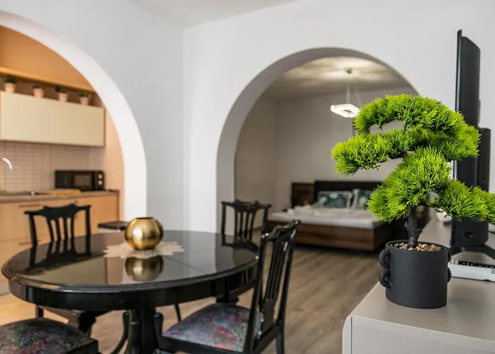 Black Sea Spacious 3br By Flat Manаger فارنا