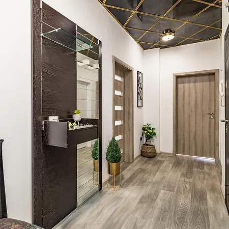 Black Sea Spacious 3br By Flat Manаger Warna