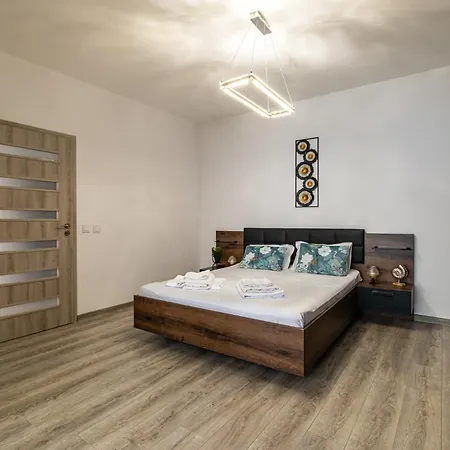 Black Sea Spacious 3br By Flat Manаger דירה *